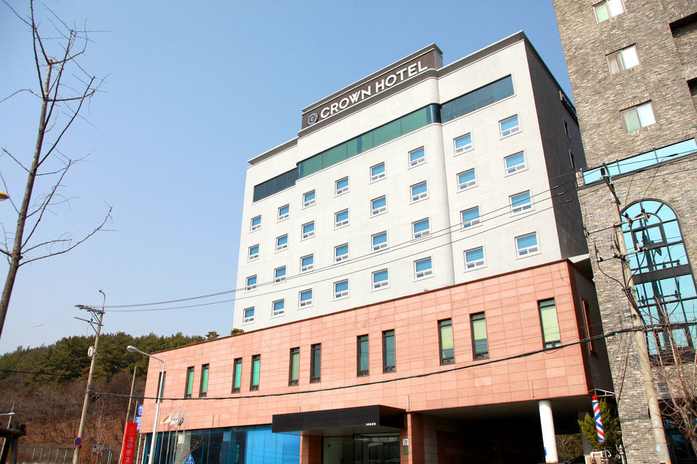Crown Hotel Changwon Buitenkant foto